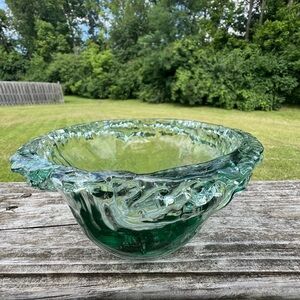 Artisan Emerald Glass Centerpiece Bowl